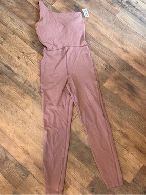 Old Navy One-Shoulder Mauve Jumpsuit size XS NWT Work Out Run